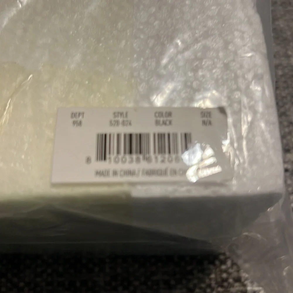 N/A nwt saks